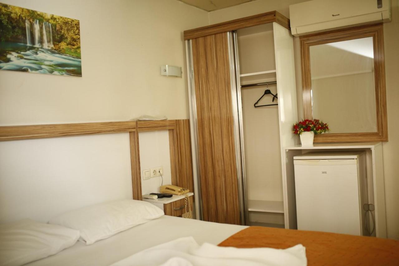 Oezhan Hotel アンタルヤ エクステリア 写真