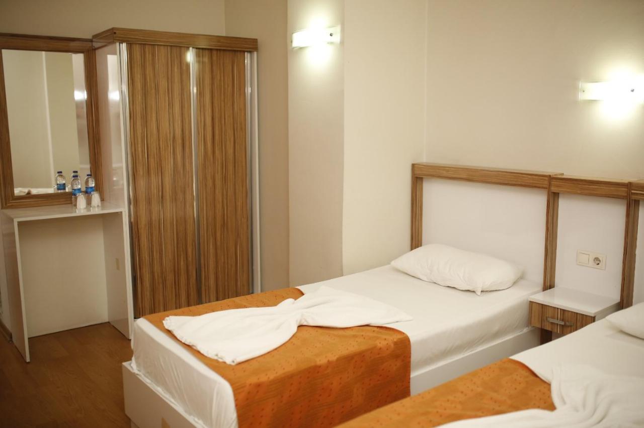 Oezhan Hotel アンタルヤ エクステリア 写真